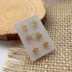 Brinco trio de flores tarraxa baby antialérgico ... - Lojas das Revendedoras