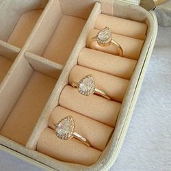 Anel solitário gota de zircônia (CADA) - A9425 - Lojas das Revendedoras