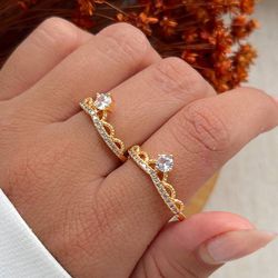 Anel de coroa com zircônias (CADA) - A9432 - Lojas das Revendedoras