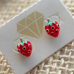 Brinco de morango tarraxa baby antialérgico - B85... - Lojas das Revendedoras