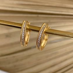 Brinco de argola com micro zircônia - B85443 - Lojas das Revendedoras