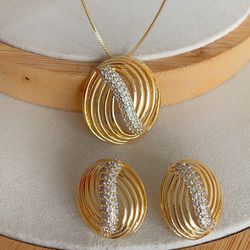 Conjunto espiral cravejado de zircônias - CON7510 - Lojas das Revendedoras