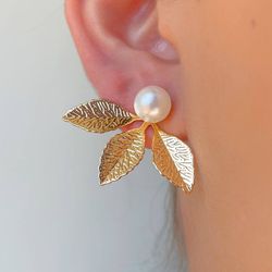 Brinco meia flor com perola 2 em 1 - B85352 - Lojas das Revendedoras