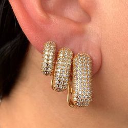 Trio de argolas quadradas cravejadas - B727 - Lojas das Revendedoras
