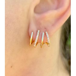 Brinco Ear Cuff Com Detalhe Cravejado - B3063 - Lojas das Revendedoras