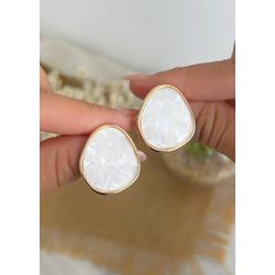 Brinco Orgânico Madrepérola Oval - B9614 - Lojas das Revendedoras