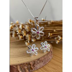 Conjunto delicado flor cravejada PRATA 925 - CON18 - Lojas das Revendedoras