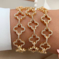 Pulseira trevo cravejado - P3314 - Lojas das Revendedoras