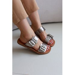 Rasteira Básica Fivela Ônix Couro - O12 - LET SHOES