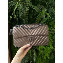 Bolsa Kiara Média Chevron Couro Metalizado Ácia co... - Look My Bag
