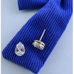 BRINCO ZIRCONIA GOTA DOURADO - 0020 - MarAmar Pratas e Semijoias 