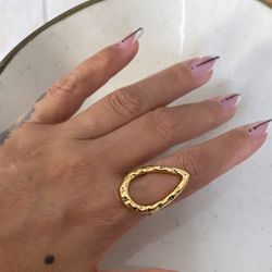 Anel gota orgânica vazada - 000126 - Mariana Bertoni Acessórios