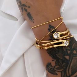 Bracelete Ponteira com Zircônia em Banho Dourado -... - Mariana Bertoni Acessórios