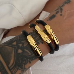 Pulseira fio de borracha com metal orgânico - 000... - Mariana Bertoni Acessórios