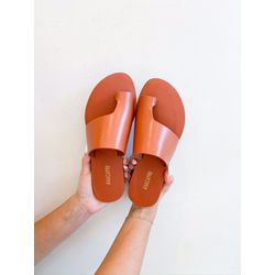 Rasteirinha Iana CARAMELO - 0007520011 - Morena Brasil Shoes