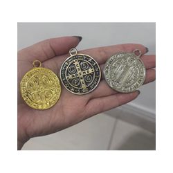 PINGENTE SÃO BENTO GRANDE ML7936 . - 0000280001 - Metal Light