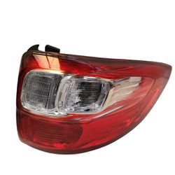 Lanterna Traseira da Strada 2014 a 202... - Mineirão Auto Latas