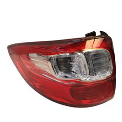Lanterna Traseira da Strada 2014 a 202... - Mineirão Auto Latas
