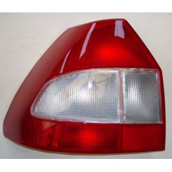 Lanterna Traseira do Fiesta Sedan 2001... - Mineirão Auto Latas