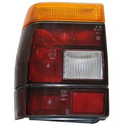 Lanterna Traseira do Premio Lado Esque... - Mineirão Auto Latas