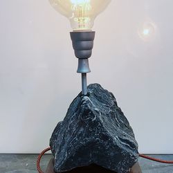 Luminária exclusiva Pedra Rústica - 31cm