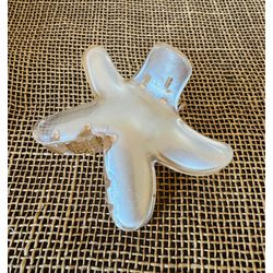 PIRANHA - FORMATO ESTRELA - COR CREME - P10258963... - MONOWI 