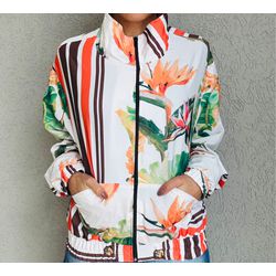 CORTA VENTO - FLORAL - FOLHAS - TONS DE VERDE E LA... - MONOWI 