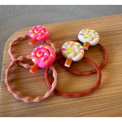 KIT COM 4 ELÁSTICOS PARA CABELO - TEMA PIRULITO - ... - MONOWI 