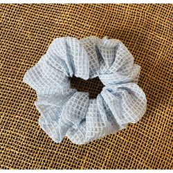 SCRUNCHIE - QUADRICULADA - COR AZUL - CANDY COLOR ... - MONOWI 