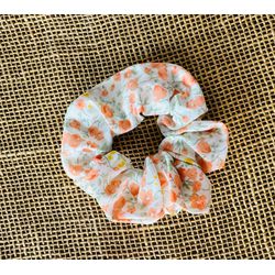 SCRUNCHIE - FLORAL - COR ROSA E AMARELA - 0233639 - MONOWI 