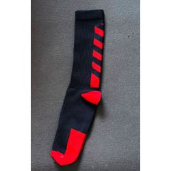 MEIA - PRETA COM VERMELHO - 101719 - MONOWI 