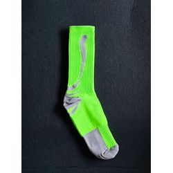 MEIA - VERDE COM CINZA - DESENHO CURVA - 111119 - MONOWI 