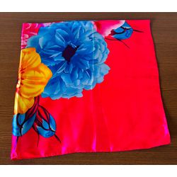 LENÇO - FLORAL COM FUNDO PINK - 55622220 - MONOWI 