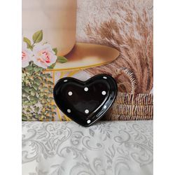 Prato Coração Preto Poá Bolas Brancas 12x3x13,5 cm... - Nath Crivelaro