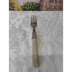 Garfo para Mesa Gamma com cabo Bege - GarfoBegeVC - Nath Crivelaro