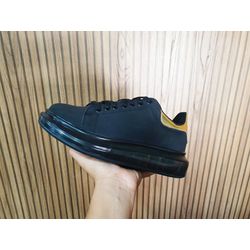 Tênis Alexander Mcqueen Bolha Preto/Dourado - 00... - NEW STEP