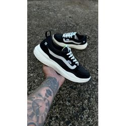 Tenis Vans Ultrarange Preto Branco - 0007980132 - NEW STEP