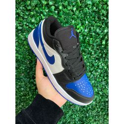 Jordan Azul Preto e Branco - Nina Store Multimarcas