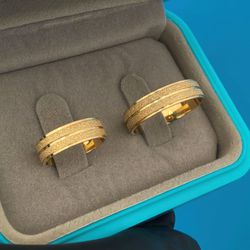 Par de Alianças Casamento Ouro 18k Amarelo 5mm Qua... - Nosso Sentimento
