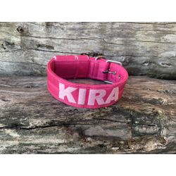 COLEIRA PERSONALIZADA 5cm rosa com nome em rosa cl... - PETSPACE