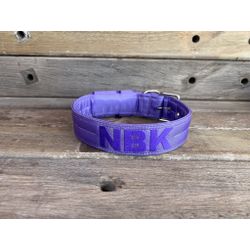 COLEIRA PERSONALIZADA 5cm lilás com nome em roxo -... - PETSPACE