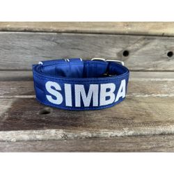 COLEIRA PERSONALIZADA 5cm azul com nome em branco ... - PETSPACE