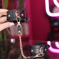 Algema De Luxo Couro Legítimo - Quero Vibrar