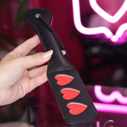 Palmatória Com 3 Corações - Quero Vibrar