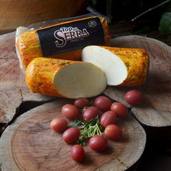 Queijo Provolone Tilsen Top da Serra - Vim da Canastra