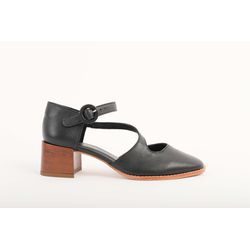 Sapato de Couro Mary Jane Preto Ref. 09932.09913 - REGIMATTOS
