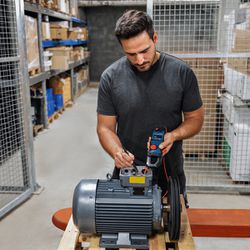 Alicate Amperímetro TRMS - GMC 600-15 (0601077600) - Bosch