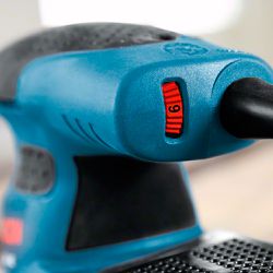 Lixadeira Roto Orbital Bosch GEX 125-1 AE 250W com 1 Coletor de pó