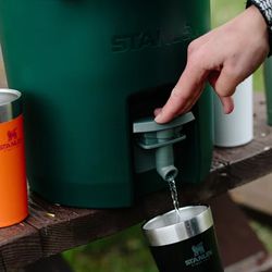 Jug Térmica Green 7,5L - STANLEY