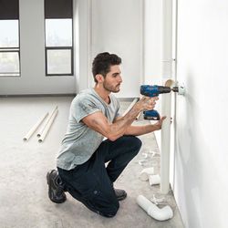 Parafusadeira Furadeira Impacto Bosch GSB 180-LI 18V 1 bateria, carregador e bolsa